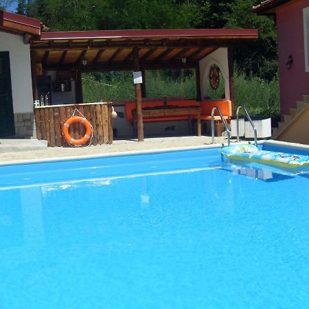 The Pink House Hotel Polkovnik Serafimovo Luaran gambar