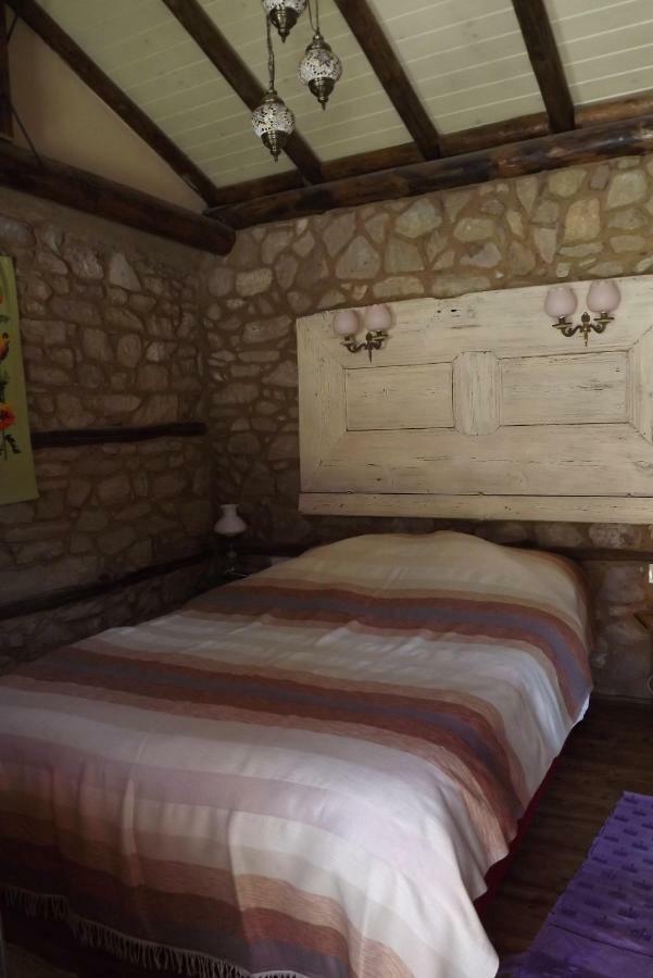 The Pink House Hotel Polkovnik Serafimovo Luaran gambar